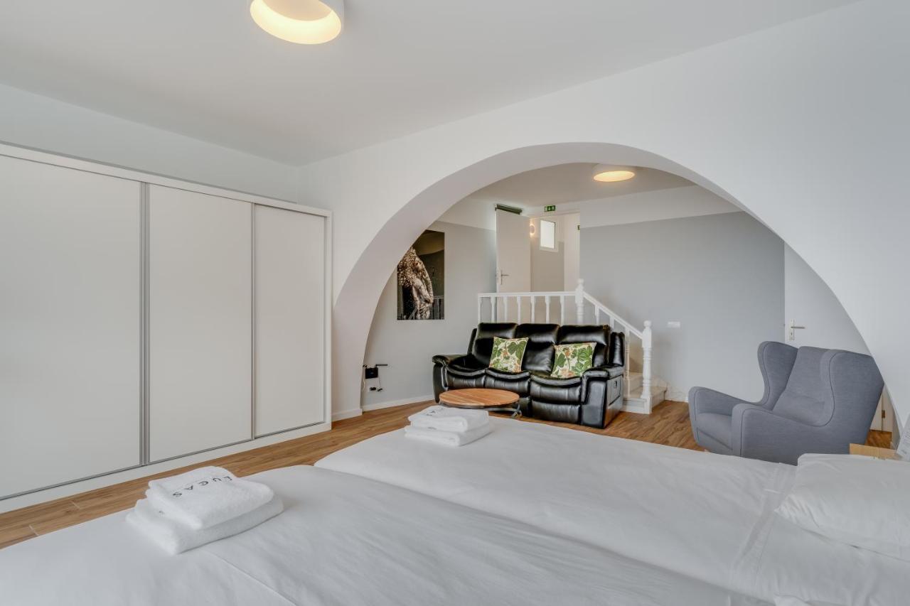 Villa Winter Apt 1 ฟุงชาล ภายนอก รูปภาพ